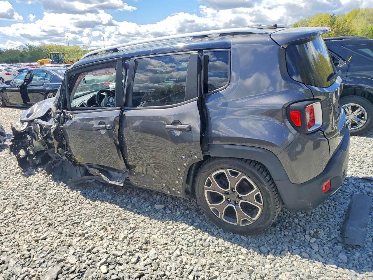 2017 Jeep Renegade Limited - zdjęcie 2