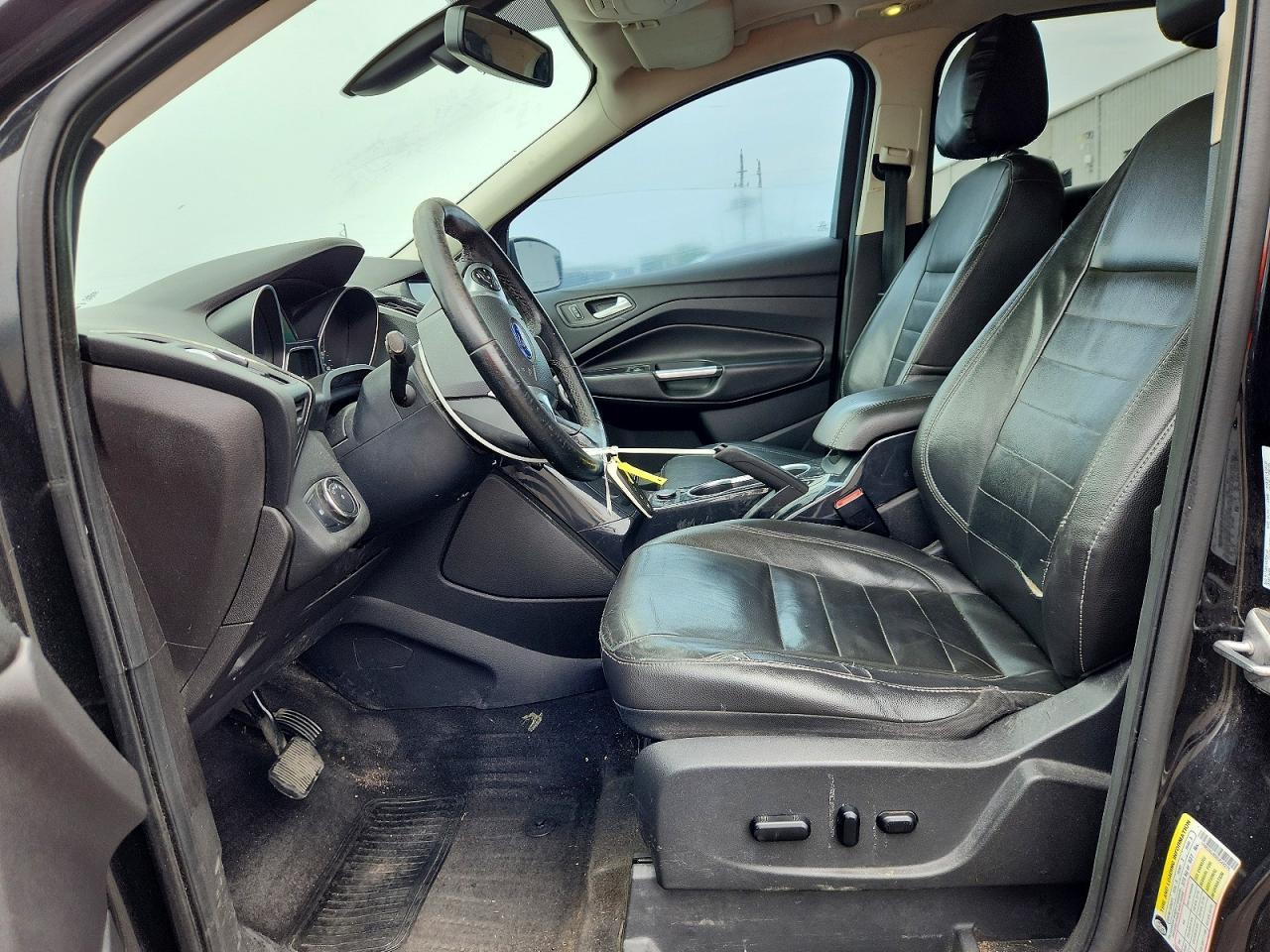 2014 Ford Escape Titanium - zdjęcie 7