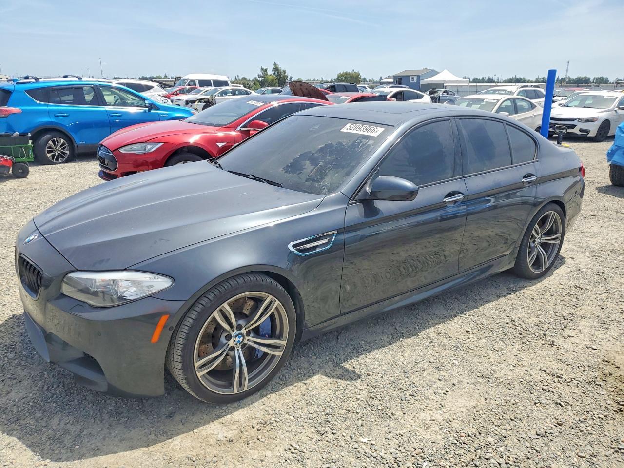 2013 BMW M5 - zdjęcie główne