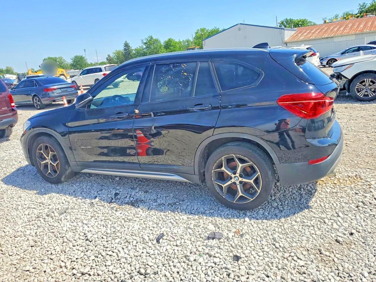 2018 BMW X1 xDrive28I - zdjęcie 2