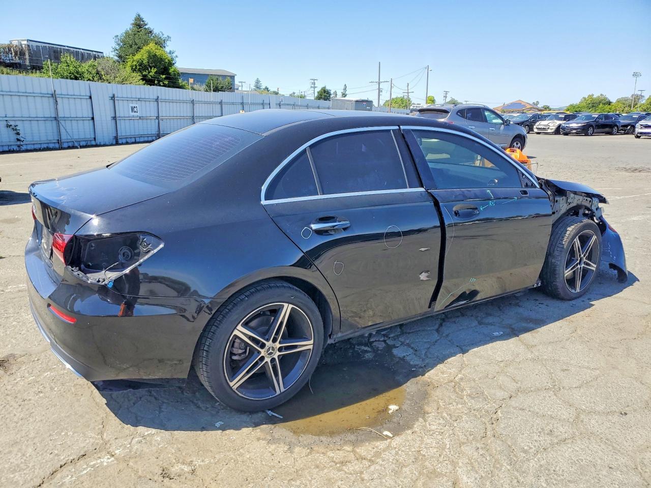 2021 Mercedes-Benz A 220 - zdjęcie 3