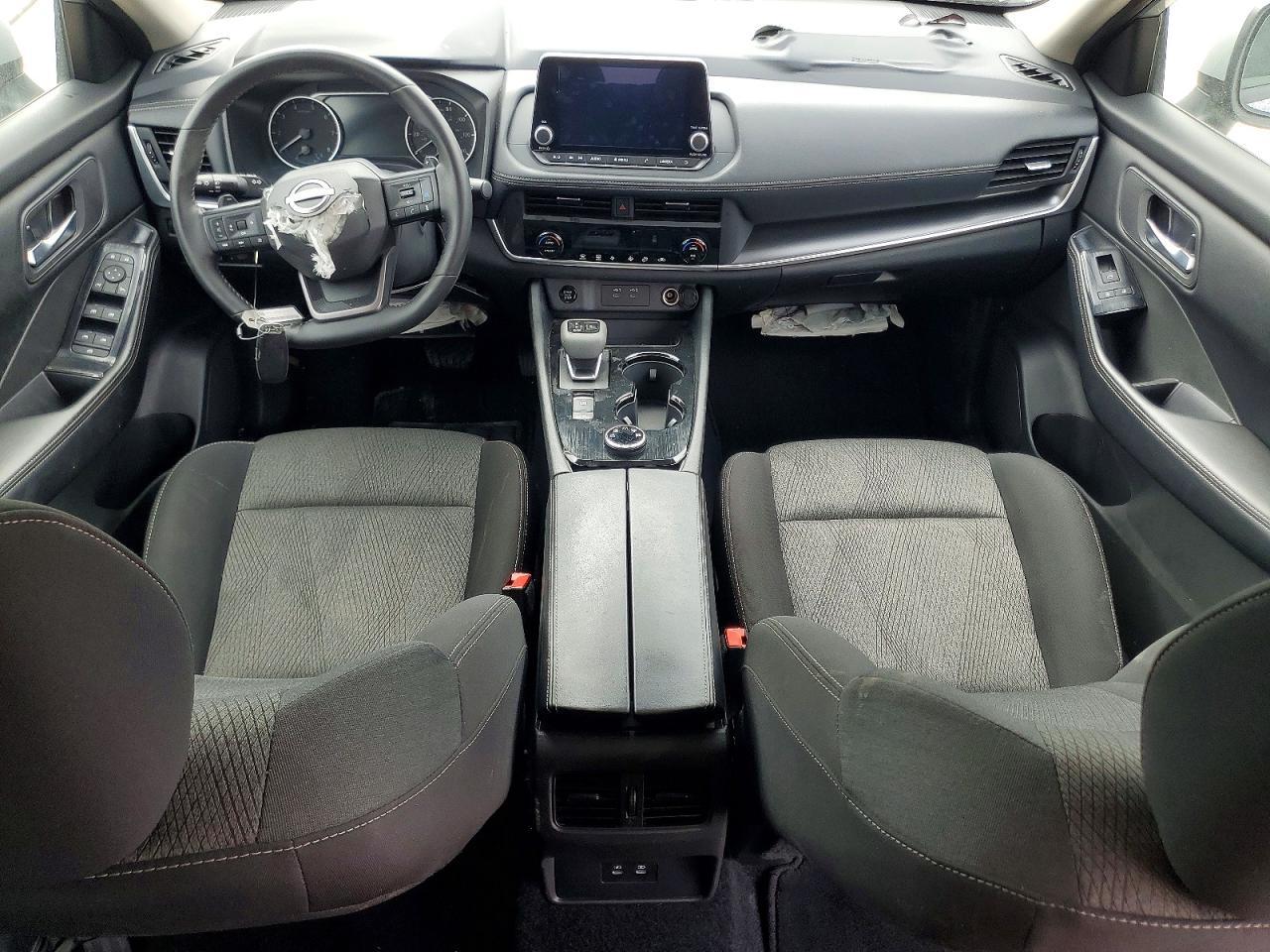 2025 Nissan Rogue Sv - zdjęcie 8