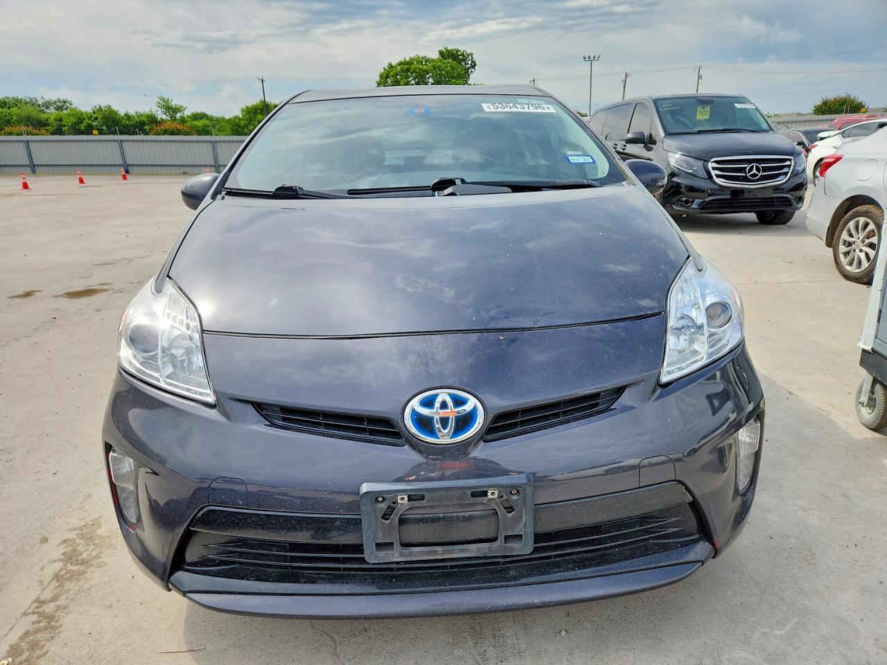 2014 Toyota Prius Two - zdjęcie 5