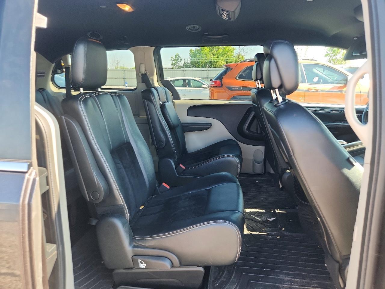 2017 Dodge Grand Caravan Sxt - zdjęcie 11