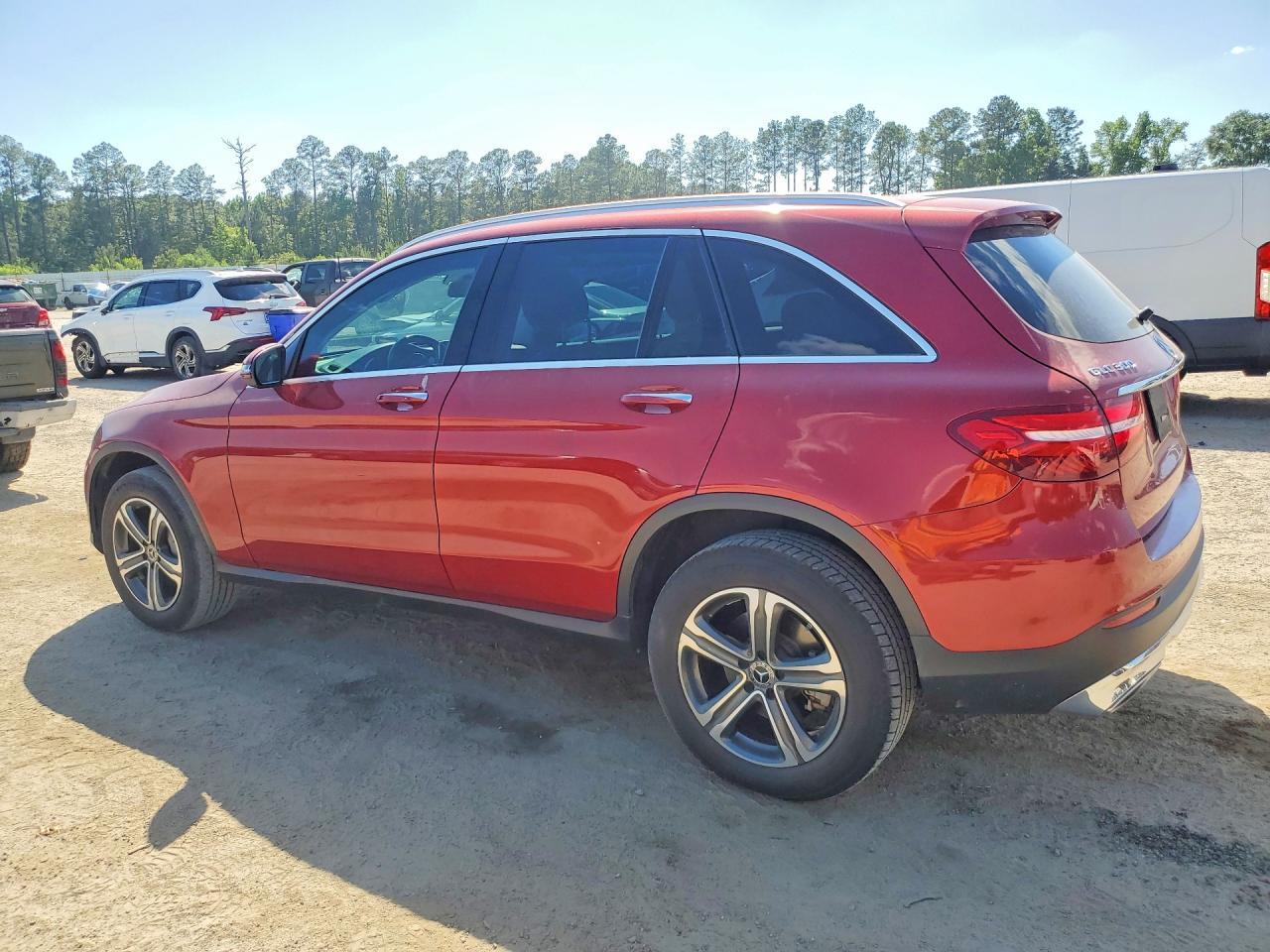 2018 Mercedes-Benz Glc 300 - zdjęcie 2