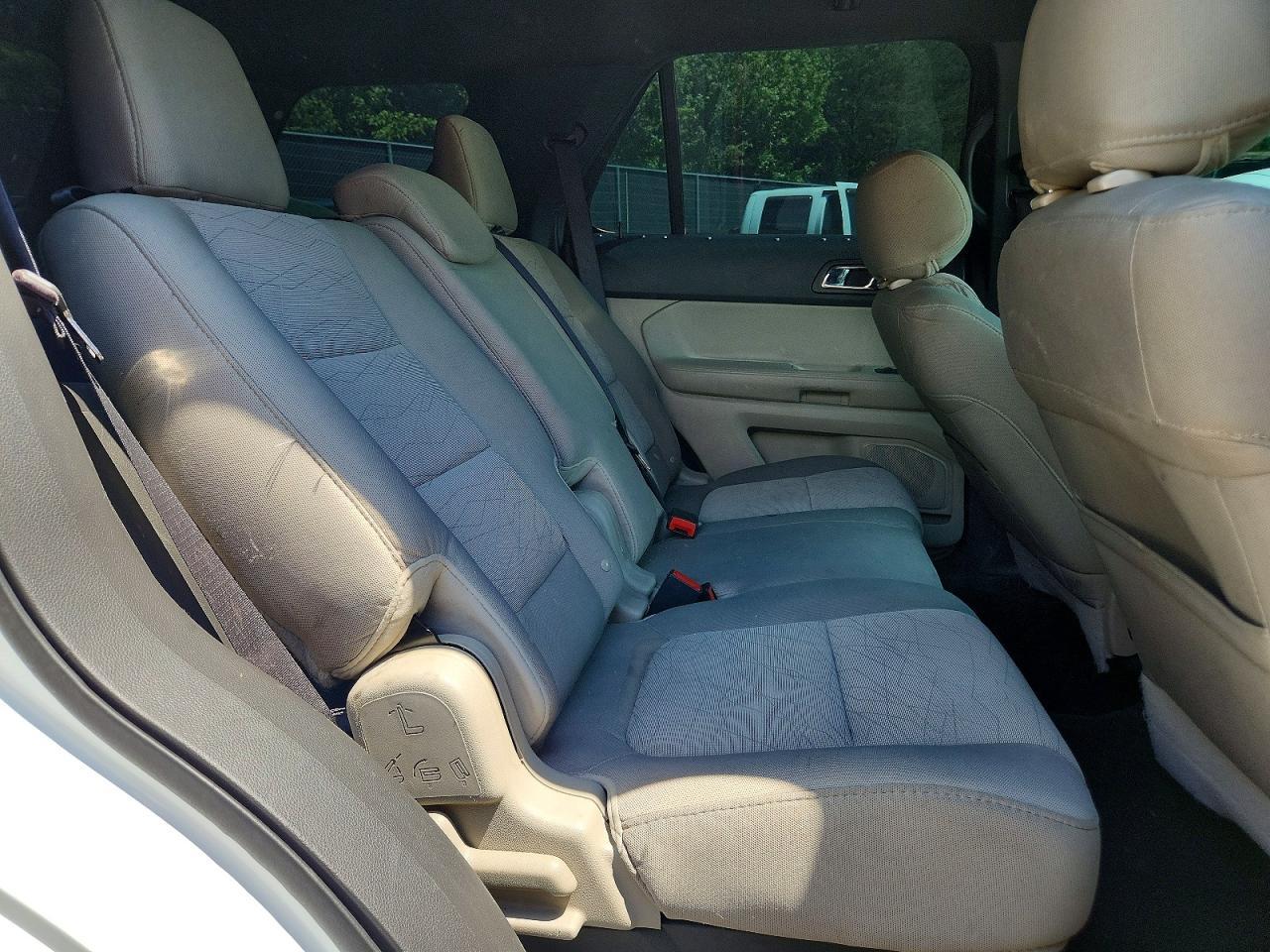 2013 Ford Explorer - zdjęcie 11