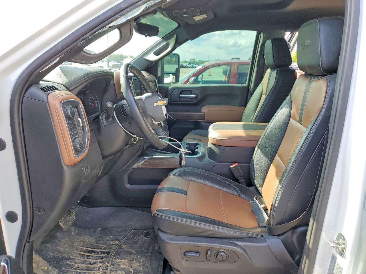 2023 Chevrolet Silverado K3500 High Country - zdjęcie 7