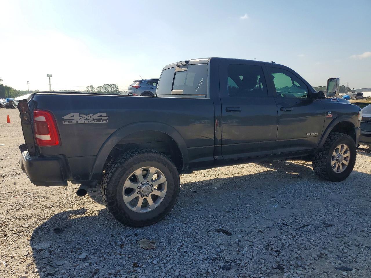 2021 Ram 2500 Laramie - zdjęcie 3