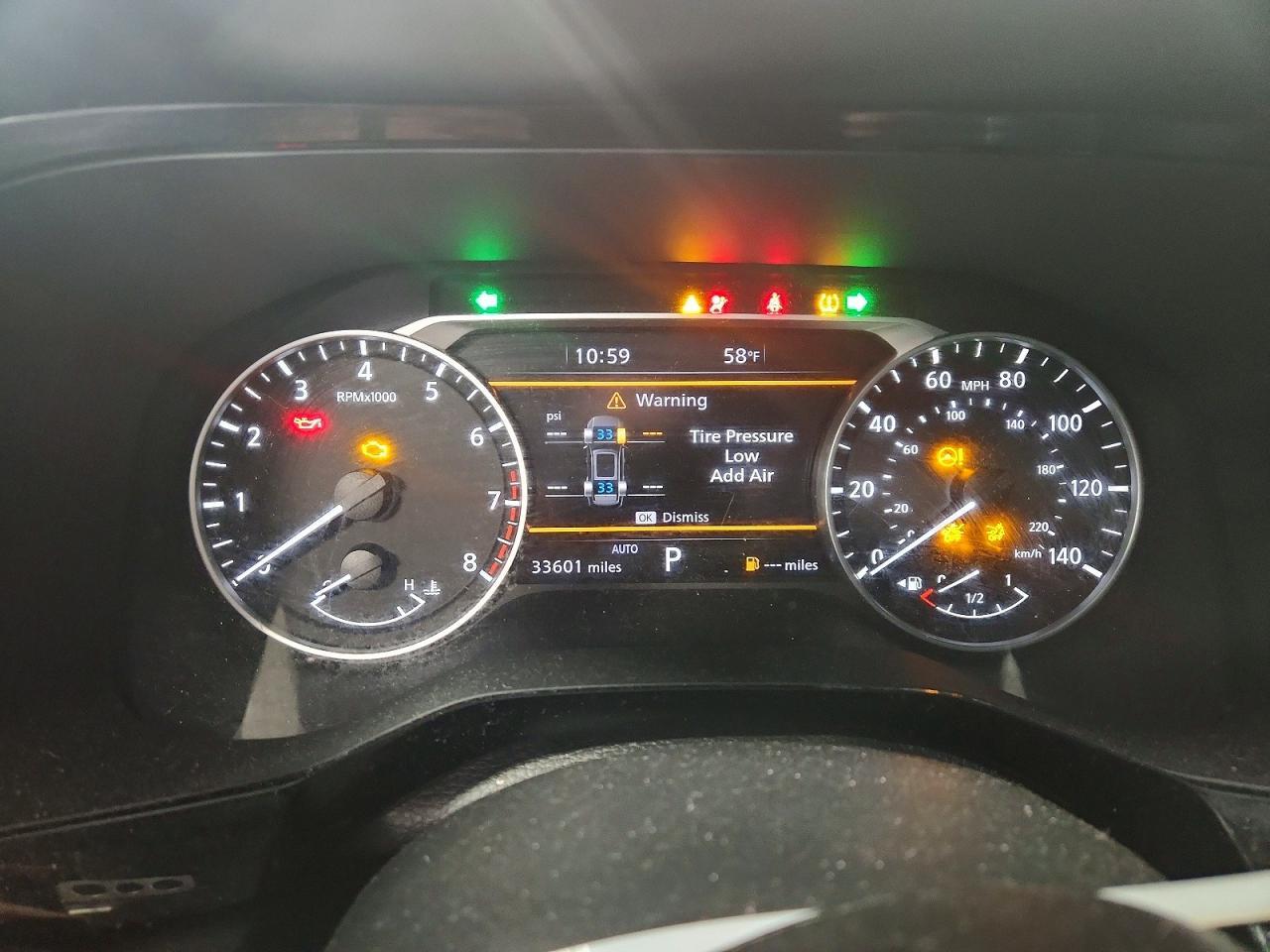 2023 Nissan Pathfinder S - zdjęcie 9