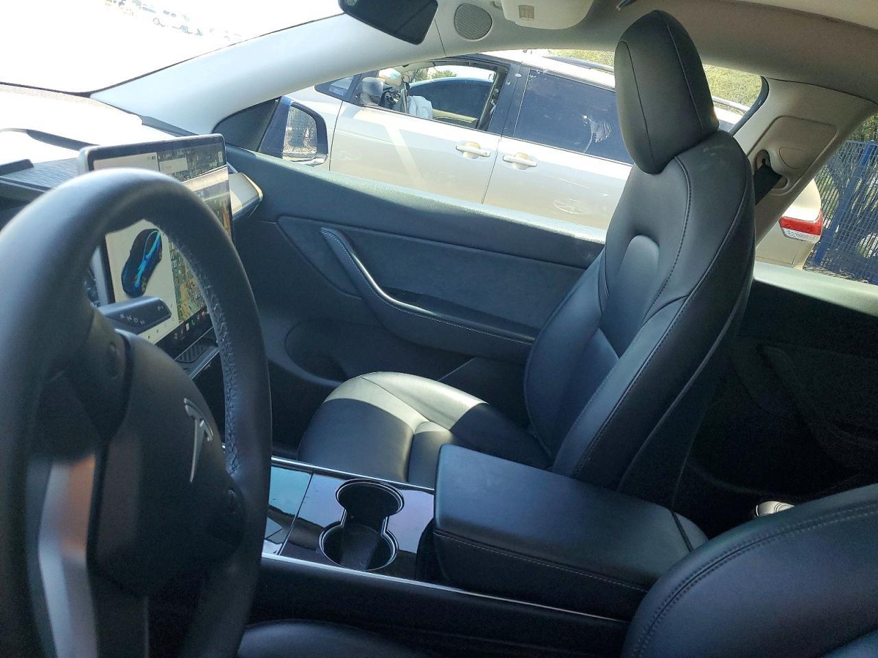 2020 Tesla Model Y - zdjęcie 8