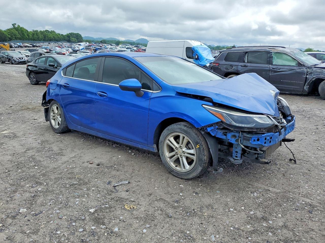 2018 Chevrolet Cruze Lt - zdjęcie 4