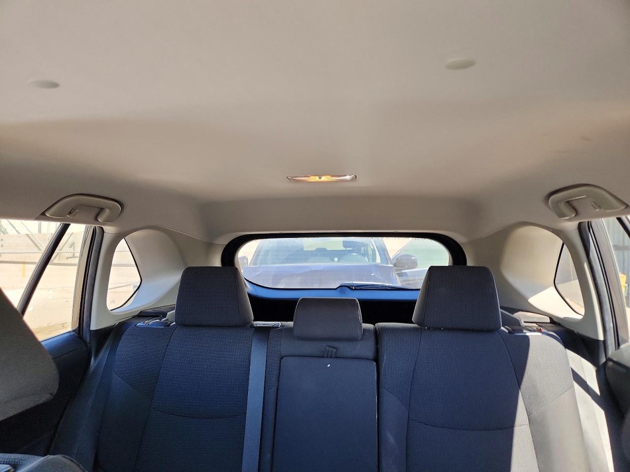 2019 Toyota Rav4 Le - zdjęcie 10