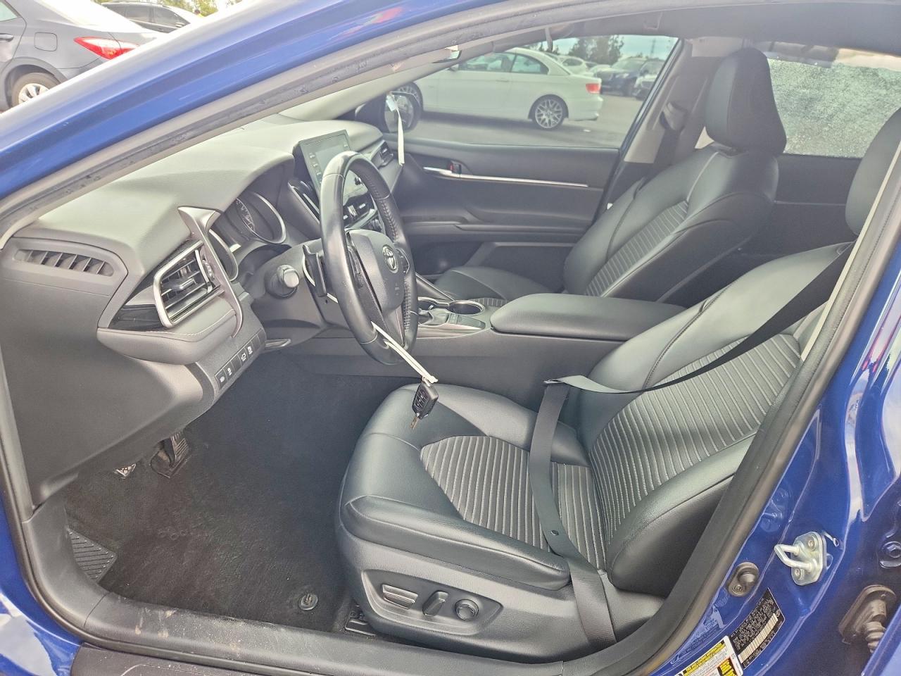 2023 Toyota Camry Se Nightshade - zdjęcie 7