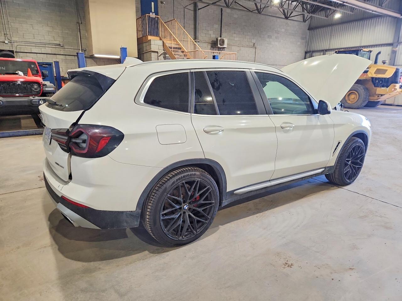 2023 BMW X3 xDrive30I - zdjęcie 3