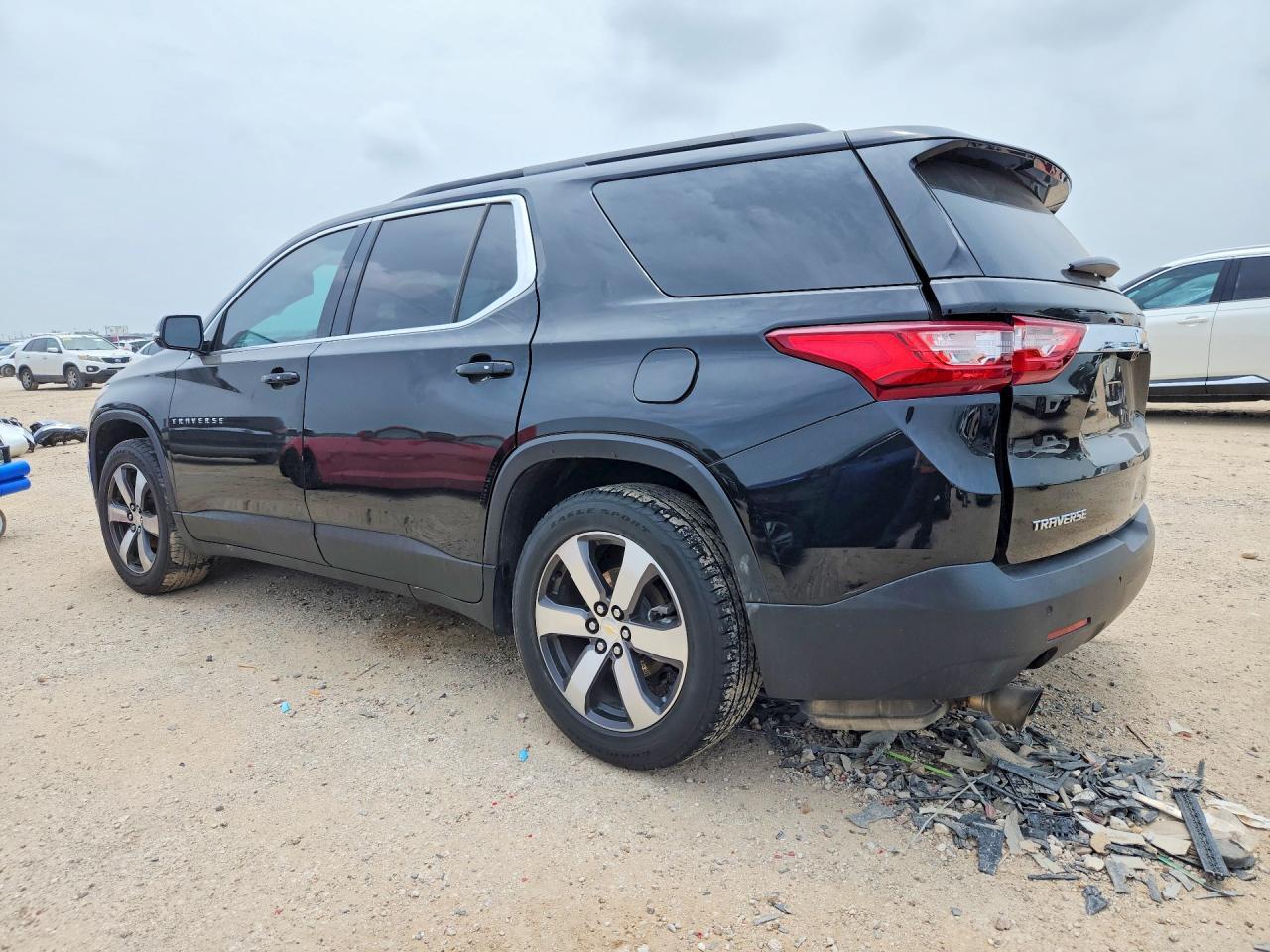 2019 Chevrolet Traverse Lt - zdjęcie 2