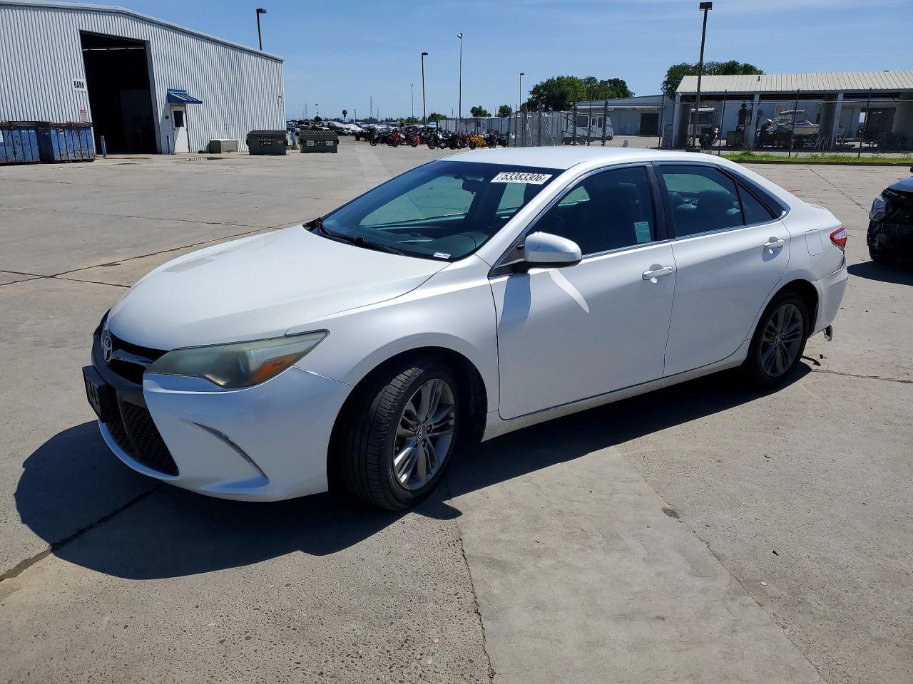 2015 Toyota Camry Se - zdjęcie główne