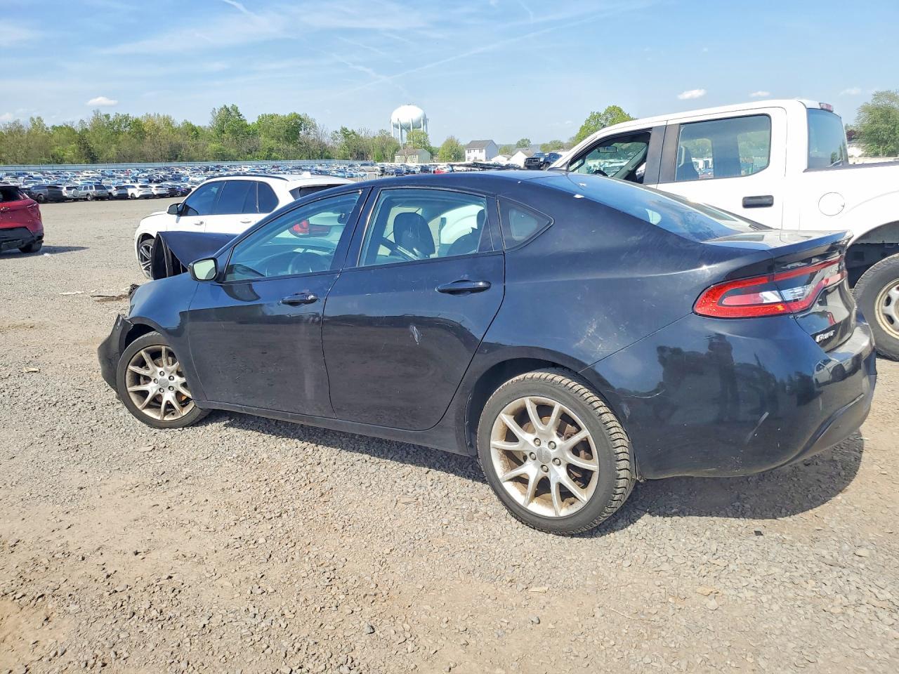 2013 Dodge Dart Sxt - zdjęcie 2