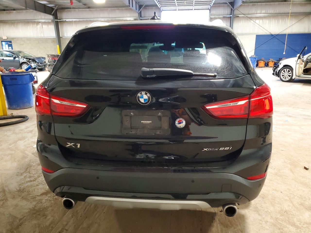 2021 BMW X1 xDrive28I - zdjęcie 6