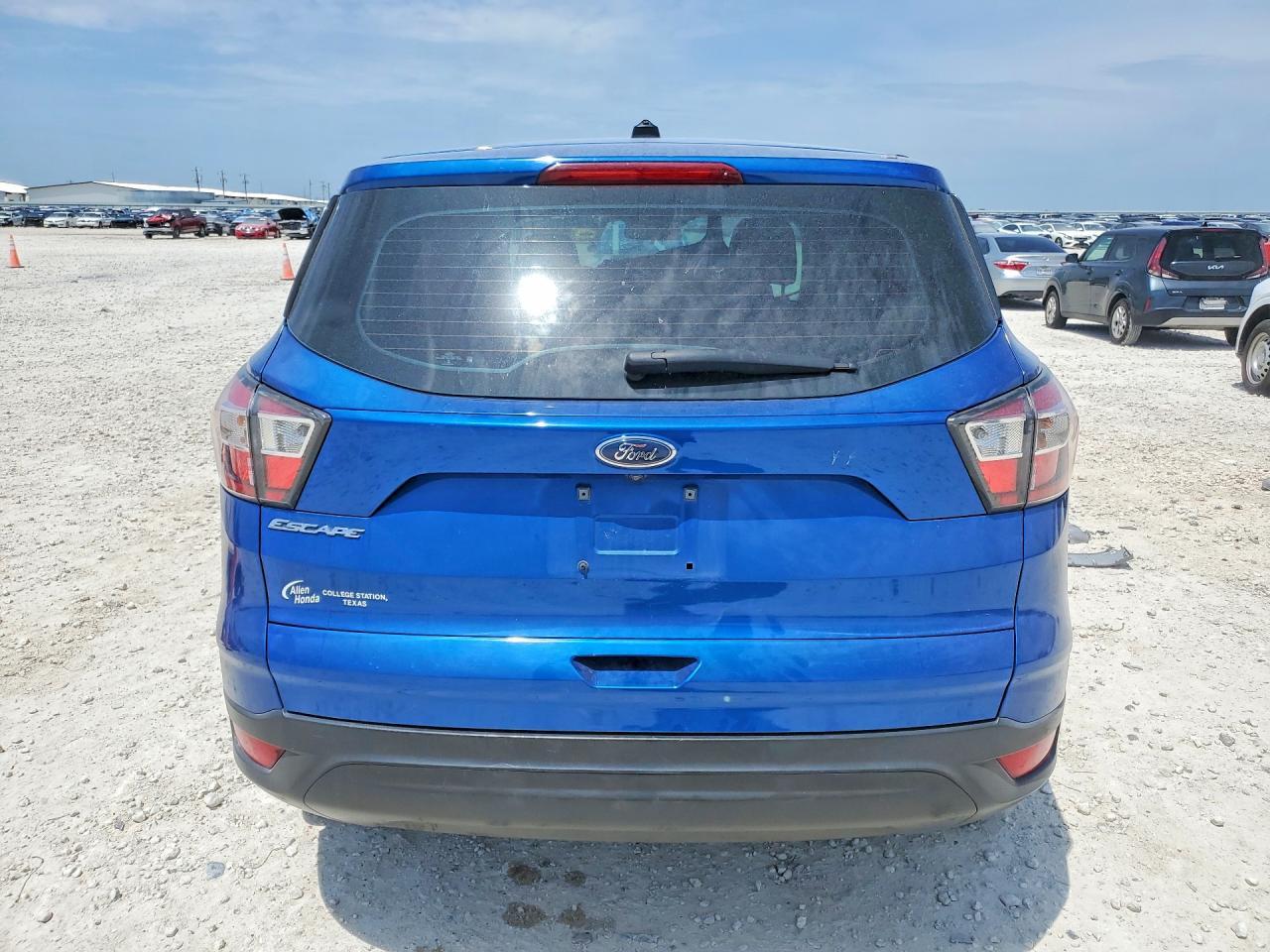 2017 Ford Escape S - zdjęcie 6