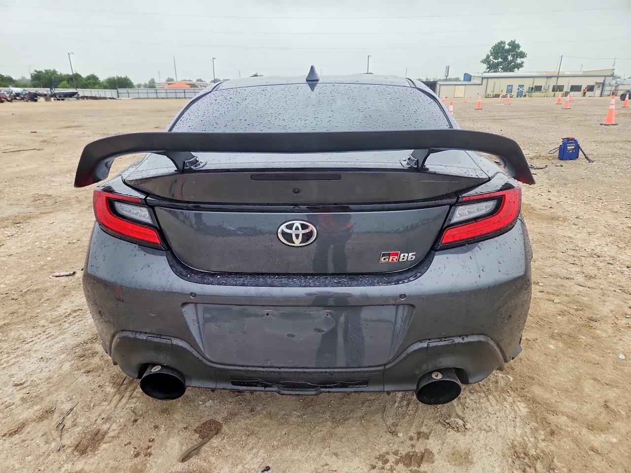 2025 Toyota Gr 86 Premium - zdjęcie 6