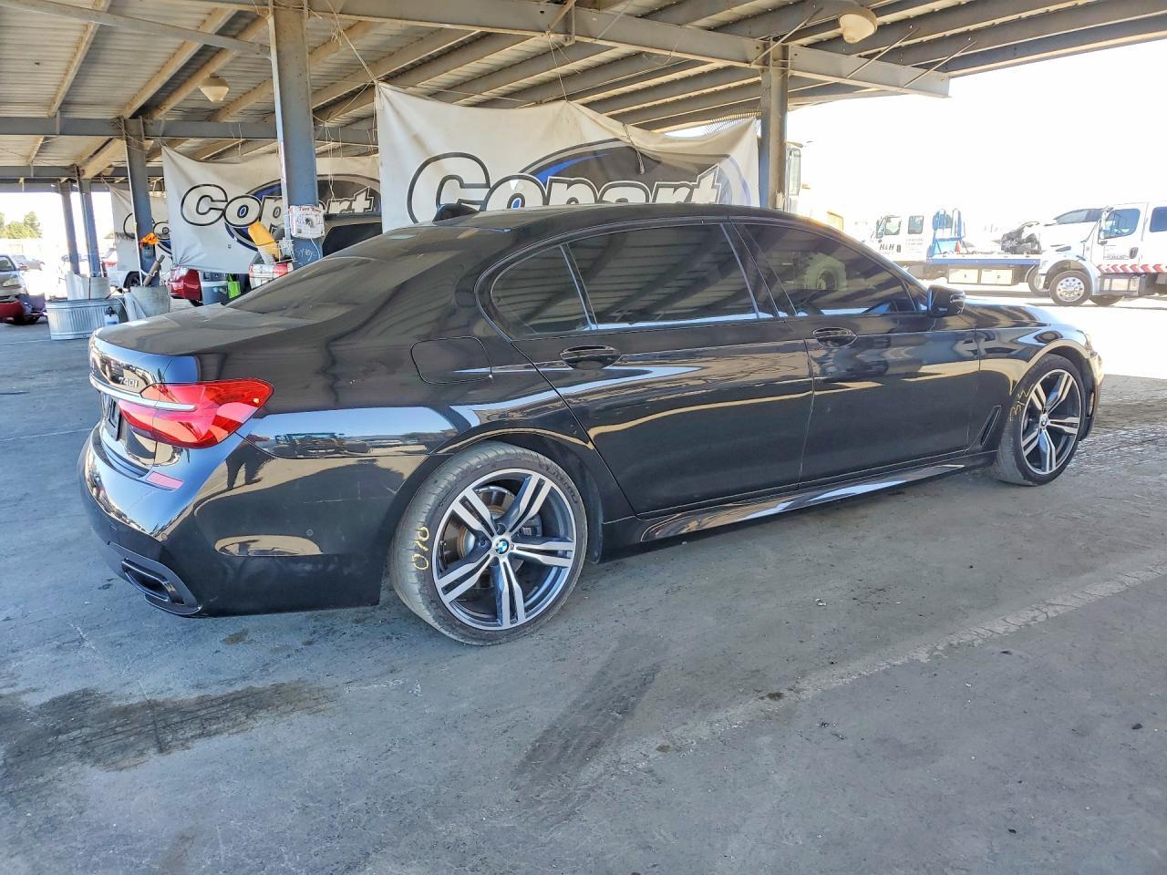 2016 BMW 740 I - zdjęcie 3