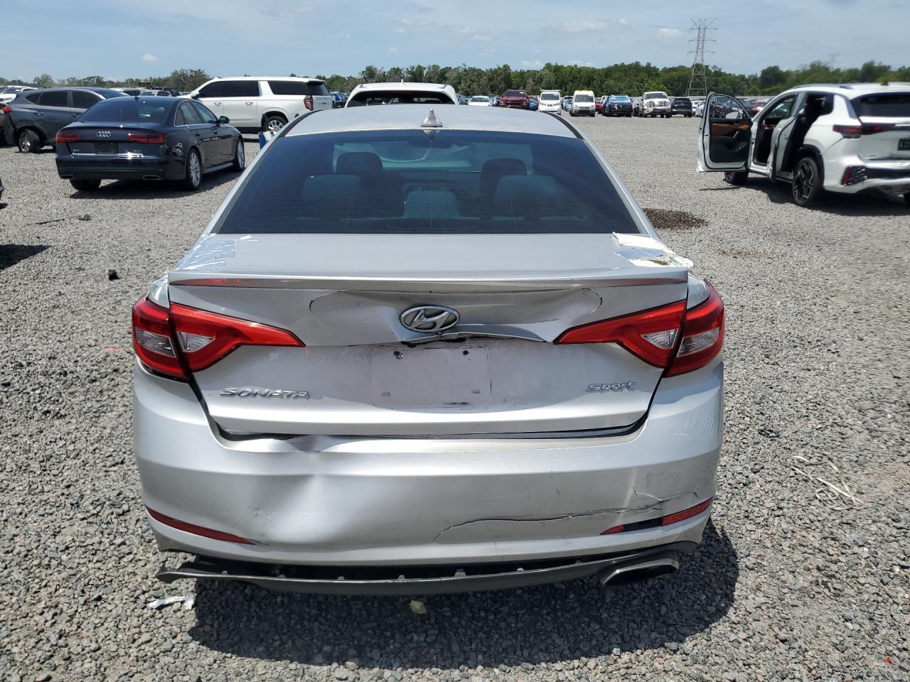 2015 Hyundai Sonata Sport - zdjęcie 6