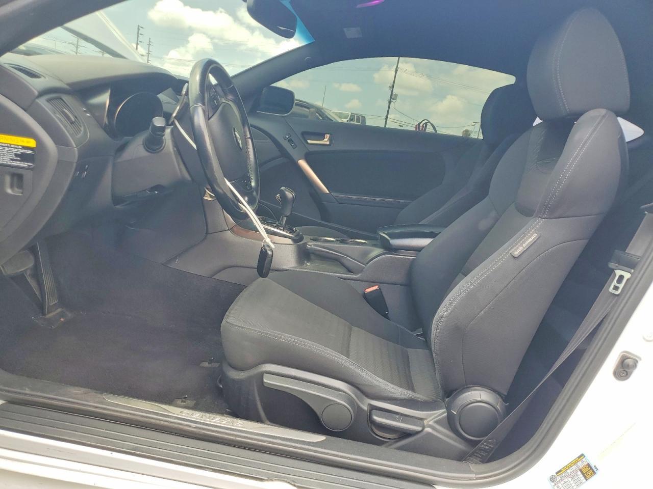 2014 Hyundai Genesis Coupe 2.0T - zdjęcie 7