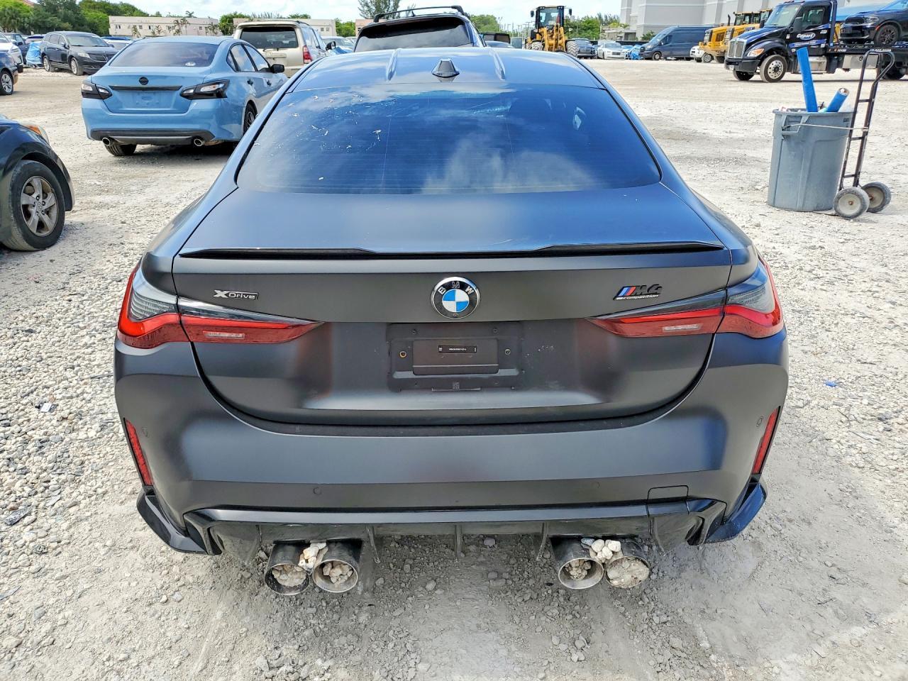 2024 BMW M4 Competition - zdjęcie 6