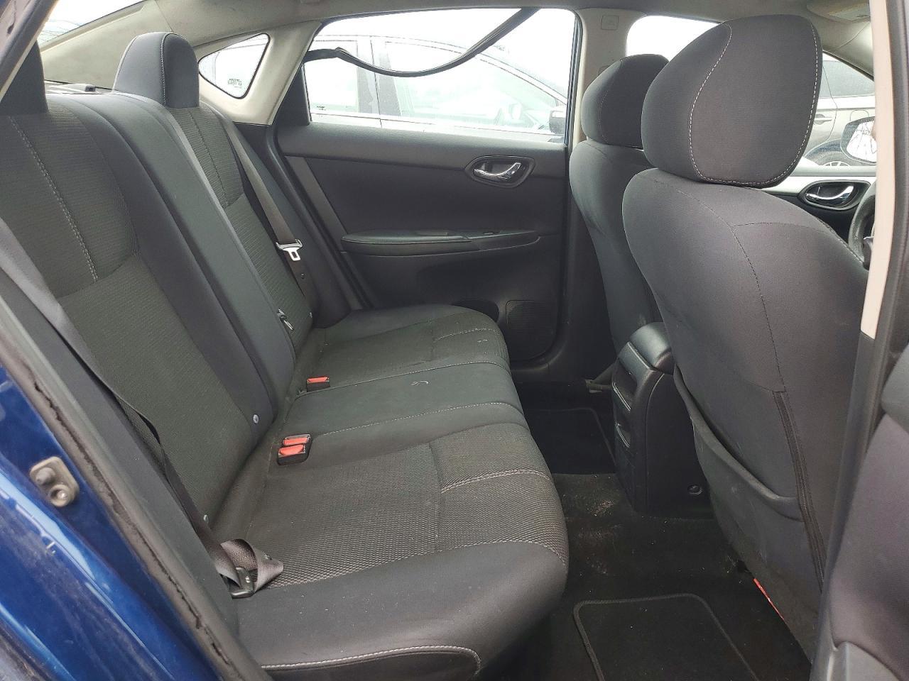 2016 Nissan Sentra S - zdjęcie 10