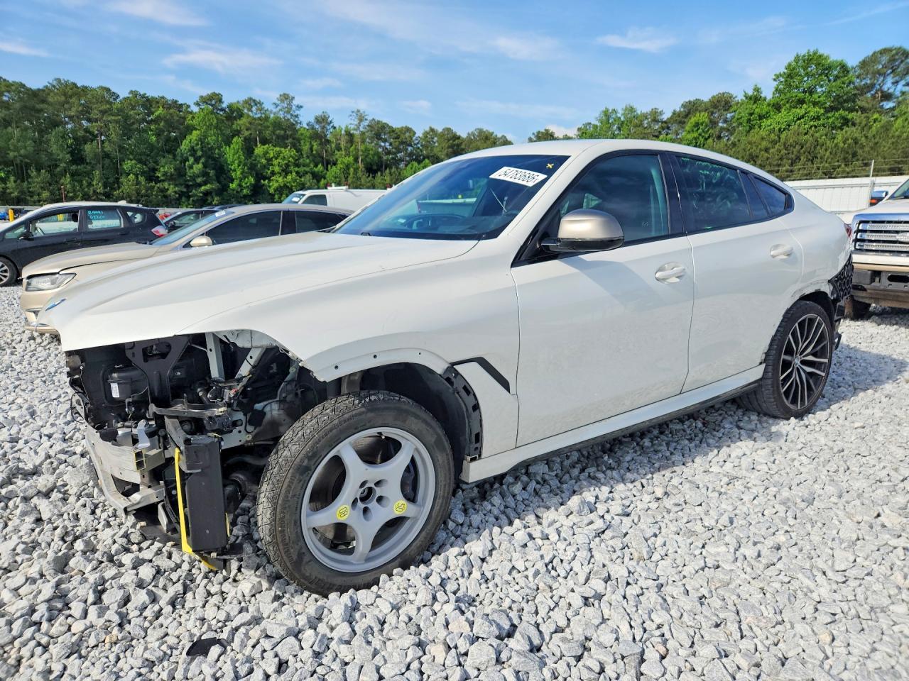 2021 BMW X6 M50I - zdjęcie główne