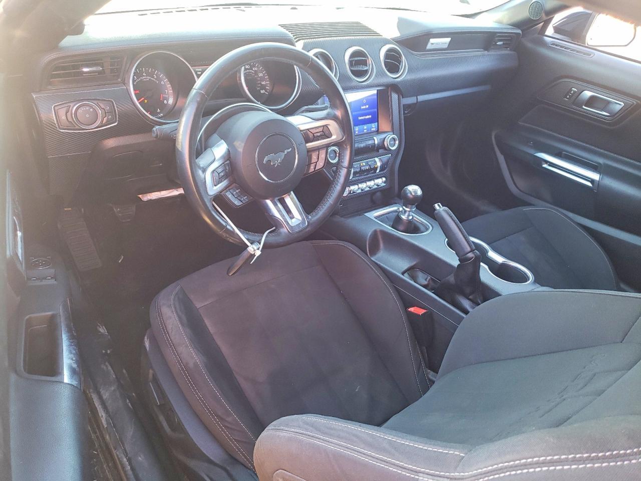 2021 Ford Mustang Gt - zdjęcie 8