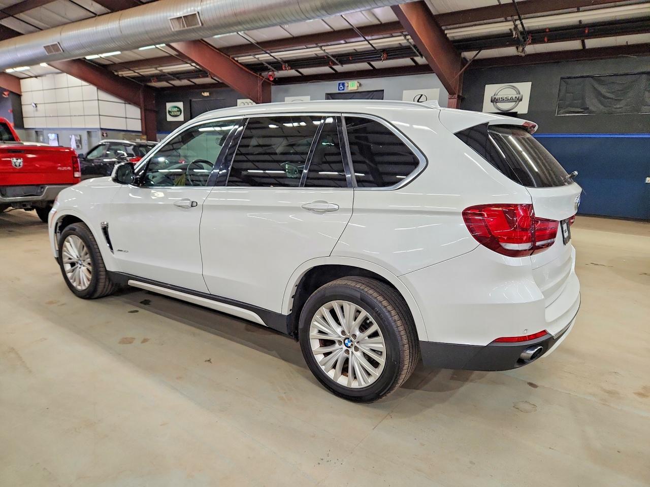 2016 BMW X5 xDrive35I - zdjęcie 2
