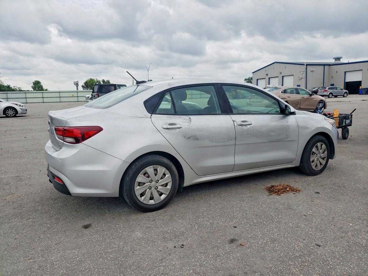 2020 Kia Rio S - zdjęcie 3