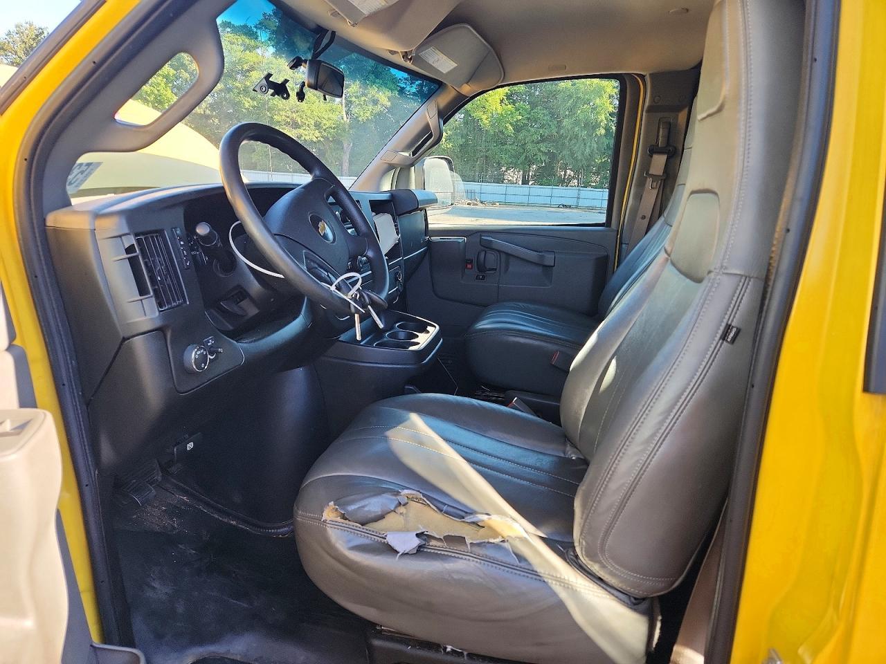 2020 Chevrolet Express G2500 - zdjęcie 7