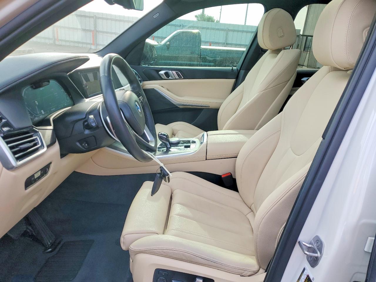 2022 BMW X5 xDrive45E - zdjęcie 7