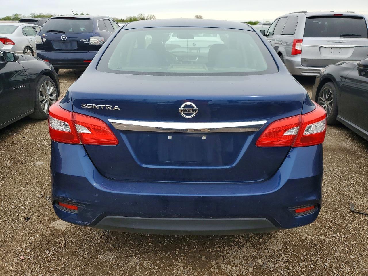 2016 Nissan Sentra S - zdjęcie 6