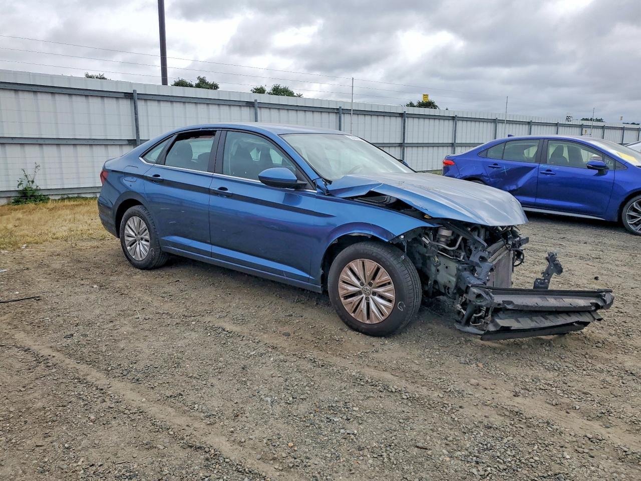 Volkswagen Jetta - zdjęcie 4