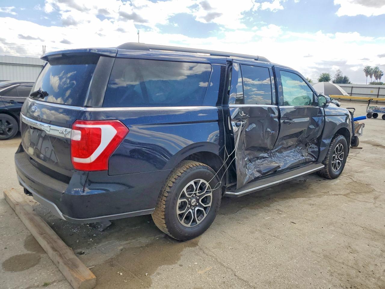 2021 Ford Expedition Max Xlt 4 - zdjęcie 3