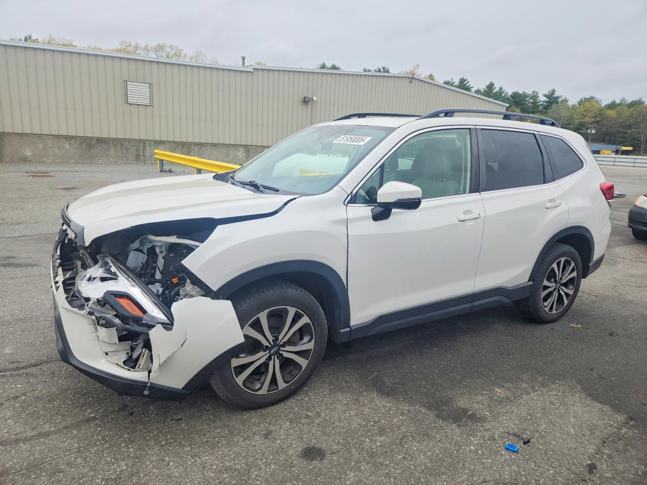 2022 Subaru Forester Limited - zdjęcie główne