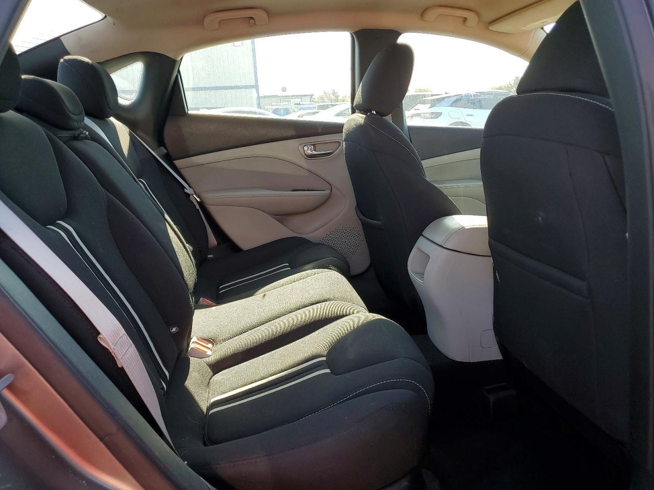 2013 Dodge Dart - zdjęcie 10