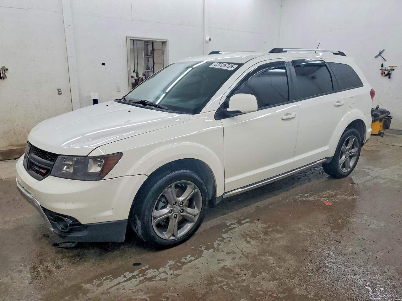 2017 Dodge Journey Crossroad - zdjęcie główne