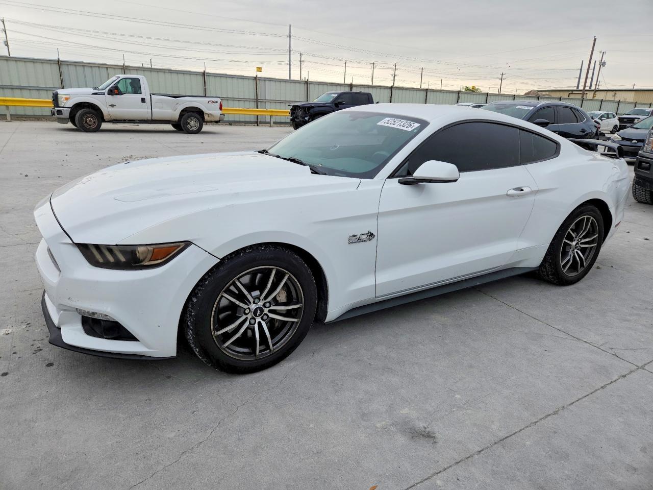 2017 Ford Mustang Gt - zdjęcie główne