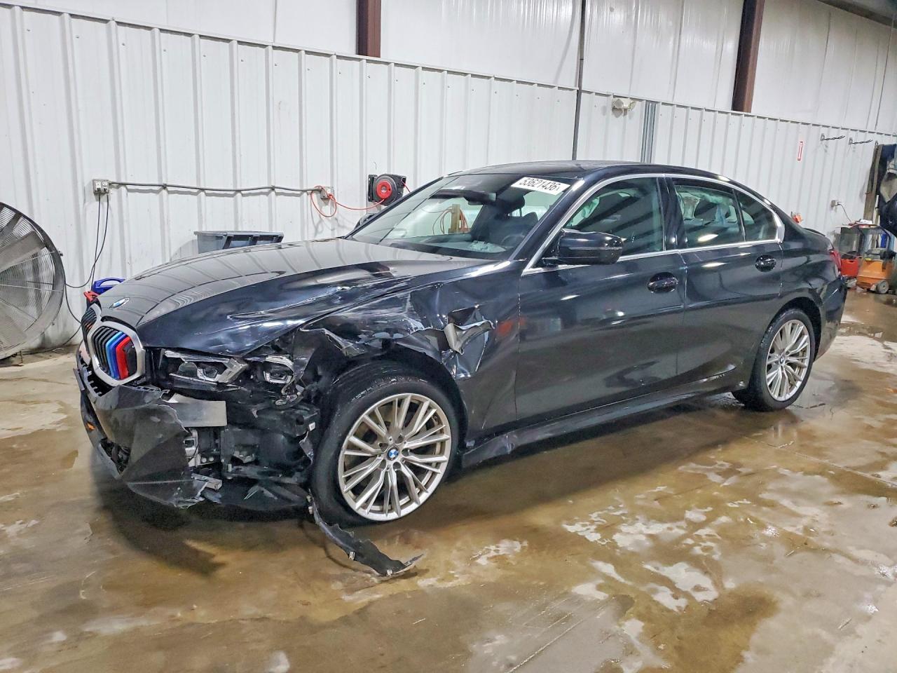2024 BMW 330Xi - zdjęcie główne