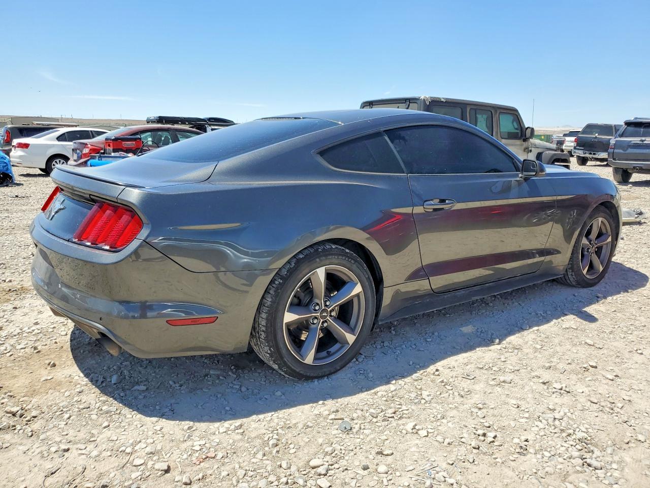 2015 Ford Mustang - zdjęcie 3