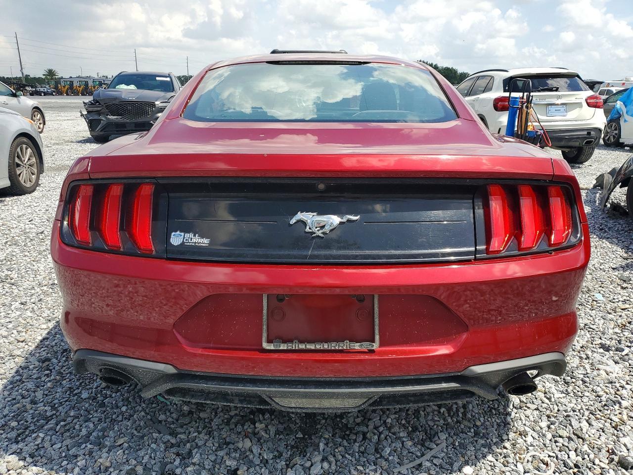 2018 Ford Mustang - zdjęcie 6