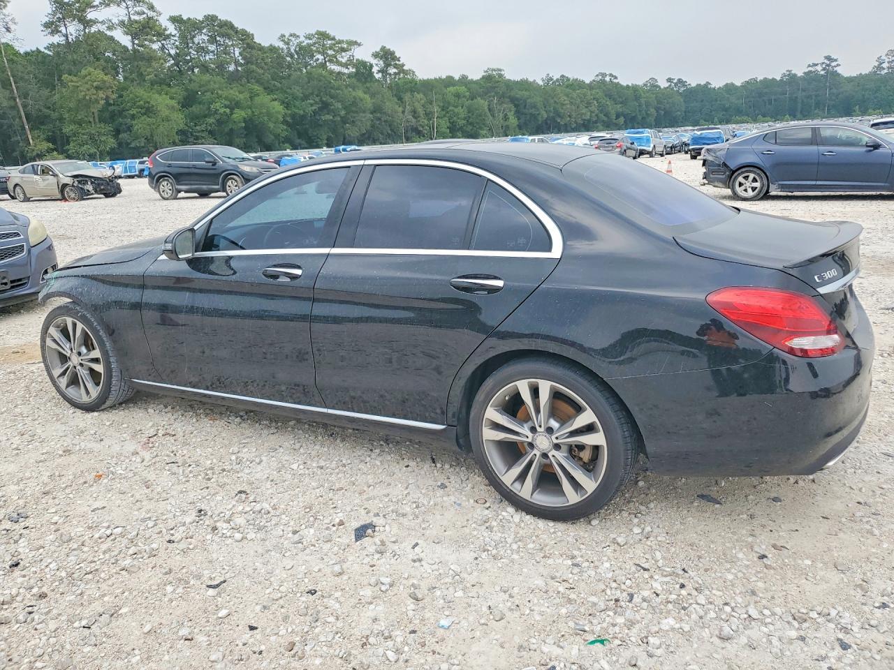 2016 Mercedes-Benz C 300 - zdjęcie 2