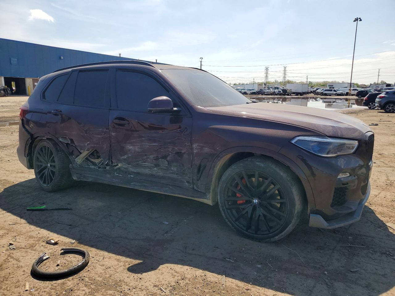 2021 BMW X5 M50I - zdjęcie 4