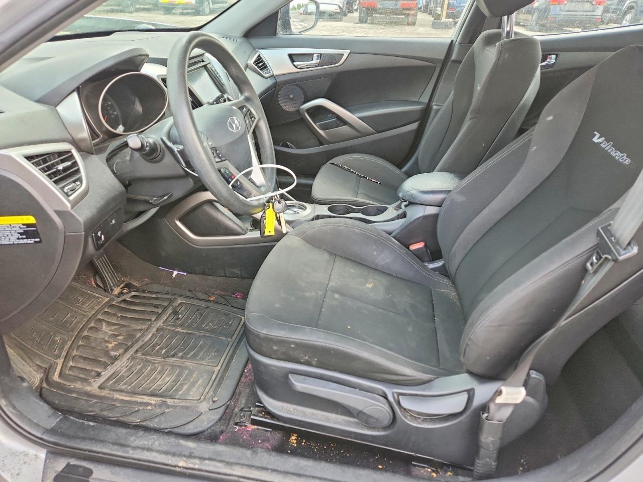 2016 Hyundai Veloster Base - zdjęcie 7