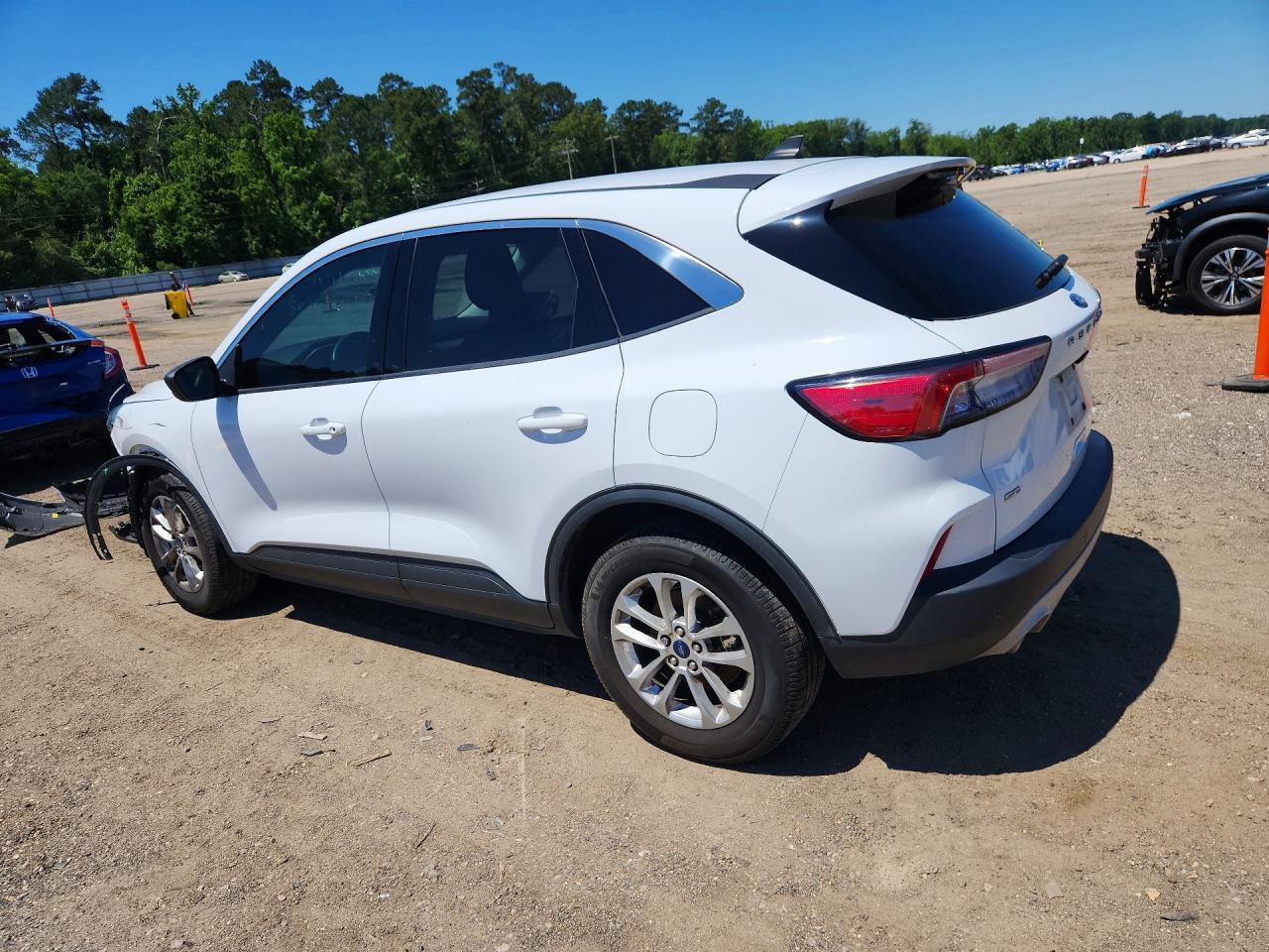 2022 Ford Escape - zdjęcie 2