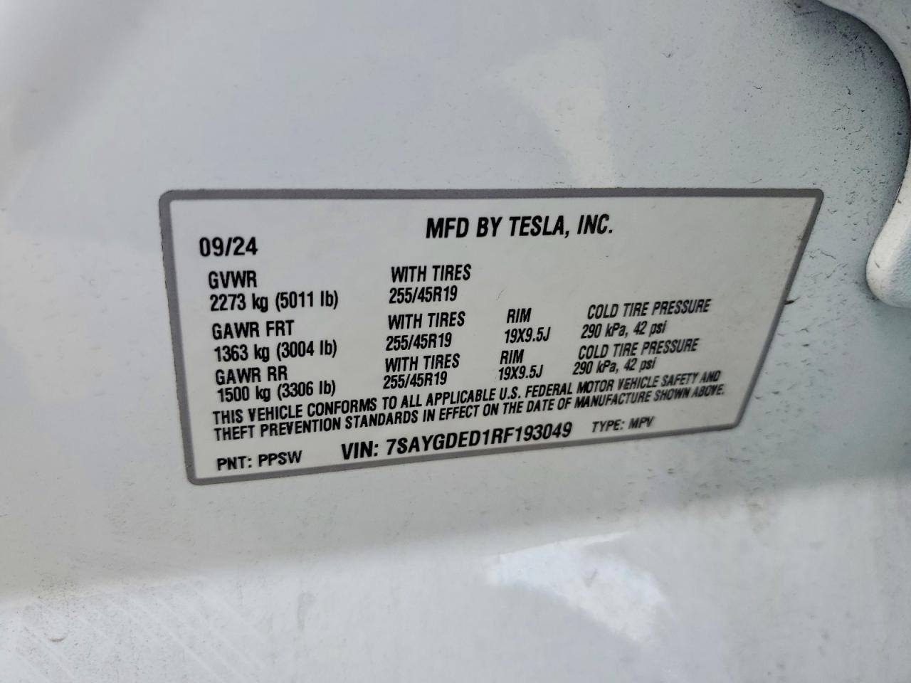 2024 Tesla Model Y - zdjęcie 13